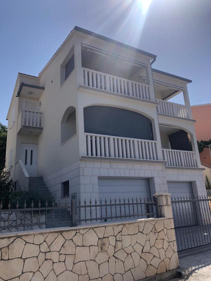 Apartments Sandra Rogoznica  Luaran gambar