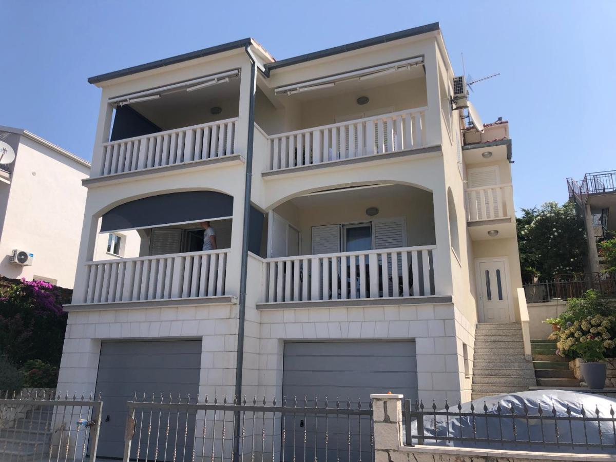 Apartments Sandra Rogoznica  Luaran gambar