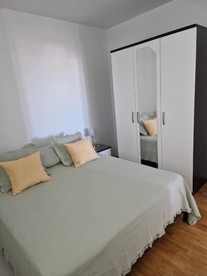 Apartments Sandra Rogoznica  Luaran gambar