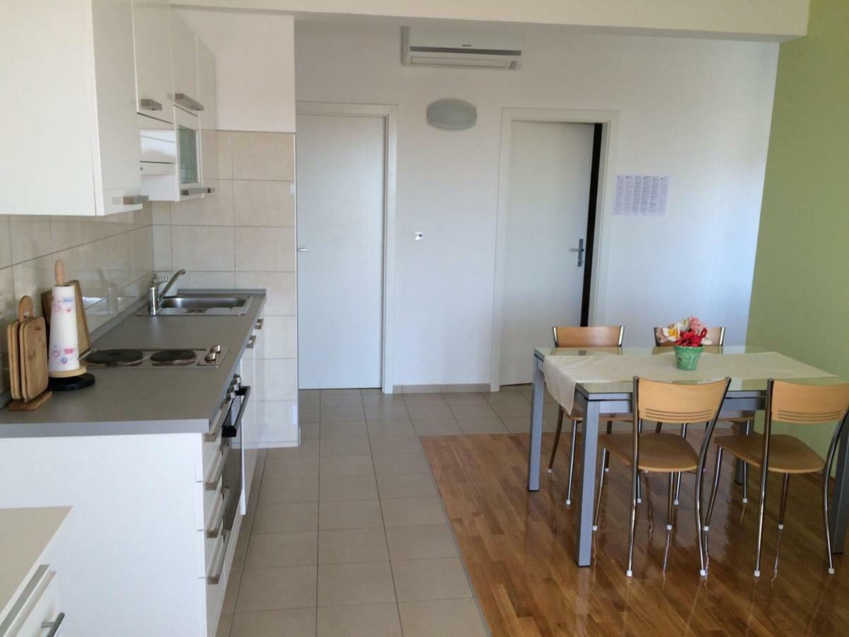 Apartments Sandra Rogoznica  Luaran gambar