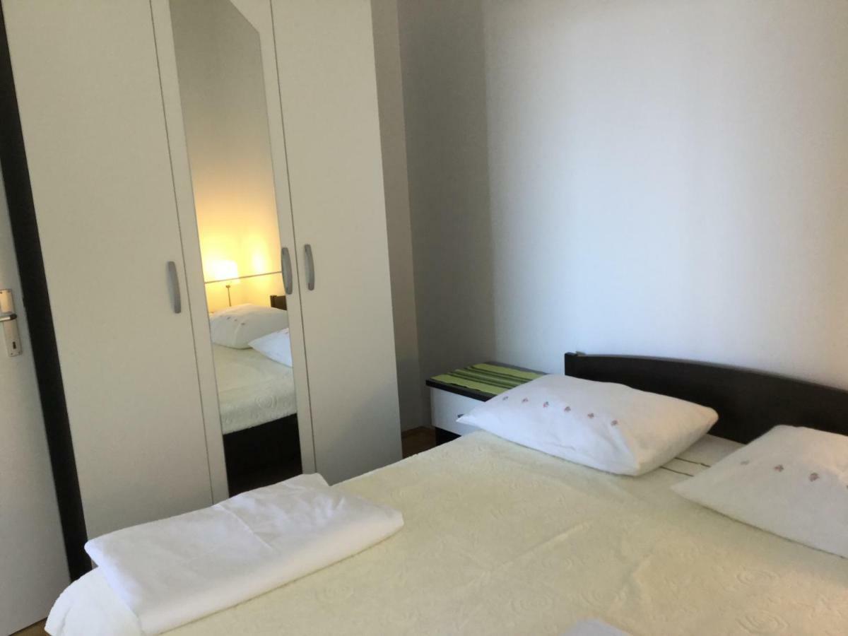 Apartments Sandra Rogoznica  Luaran gambar